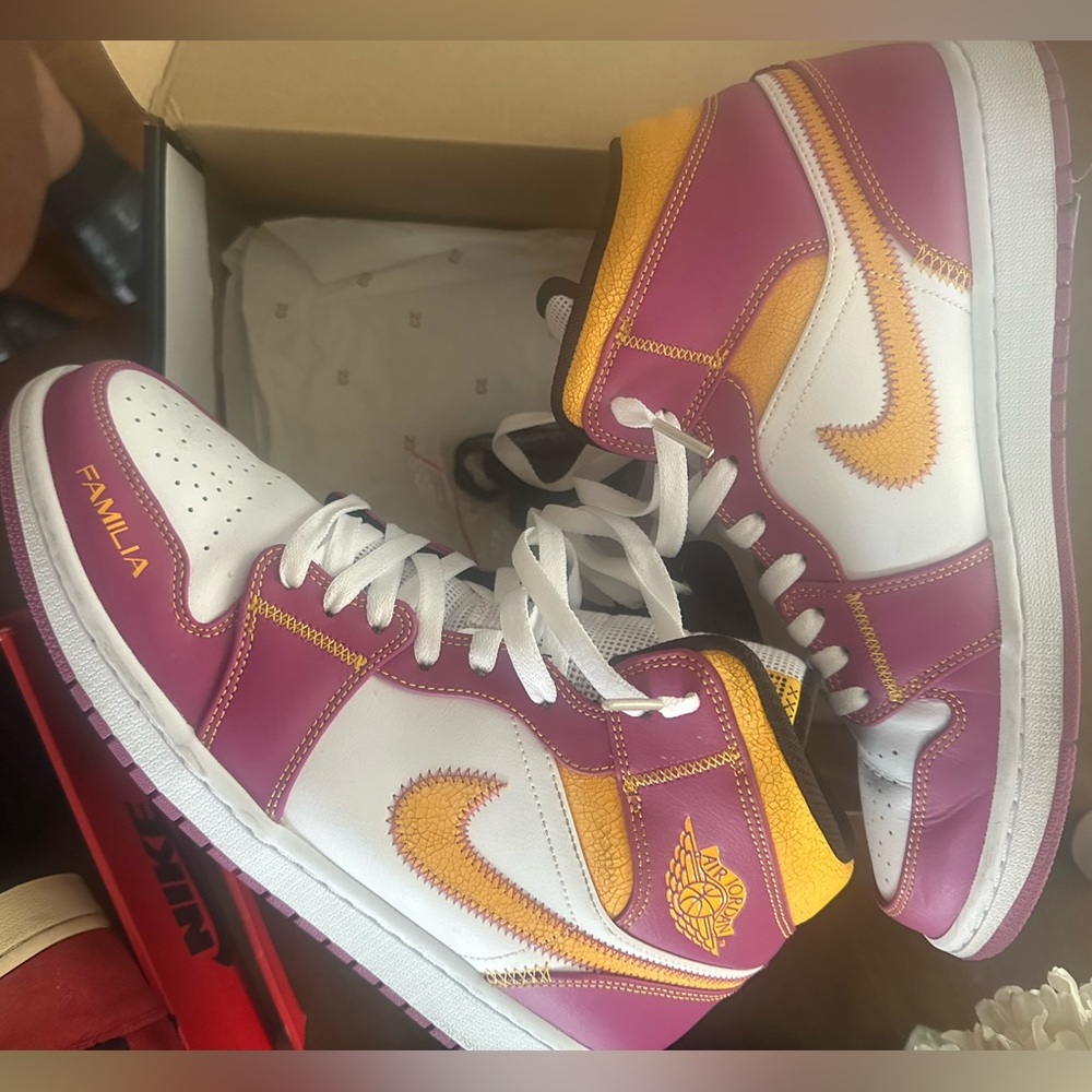 Men’s Jordan Mid 1 (Day of the Dead 2020)